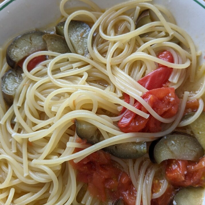 レンジにおまかせ！ナスとトマトのスープパスタ